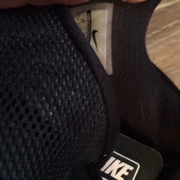 Like NEW NIKE Training Dual Fusion 10 Red N Black - Picture 8 of 8